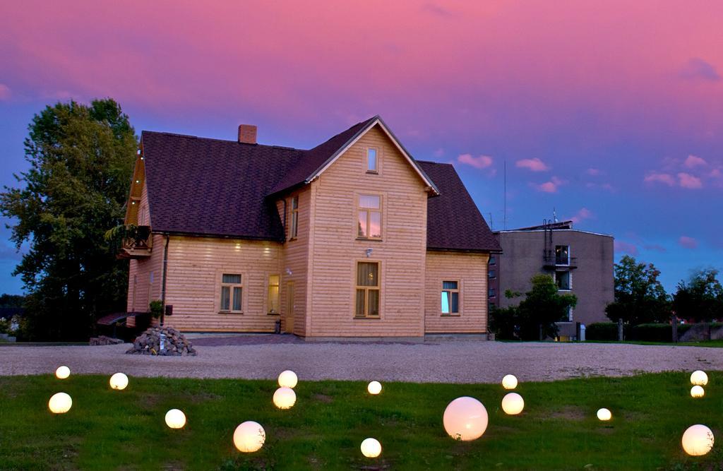 Viesu Maja Janis Hotel Madona Exterior foto
