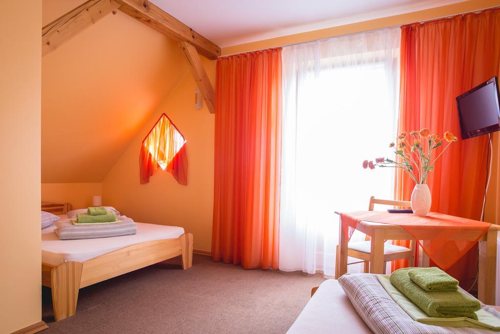 Viesu Maja Janis Hotel Madona Cameră foto